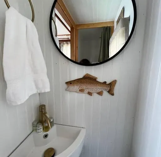 Vintage Minnow For 2 Houseboat *